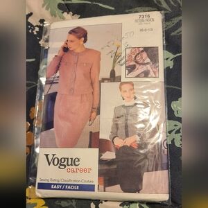 Vogue CAREER SUIT 2 Classic Pieces Pattern # 7316 From 1980’s Size 6-8-10